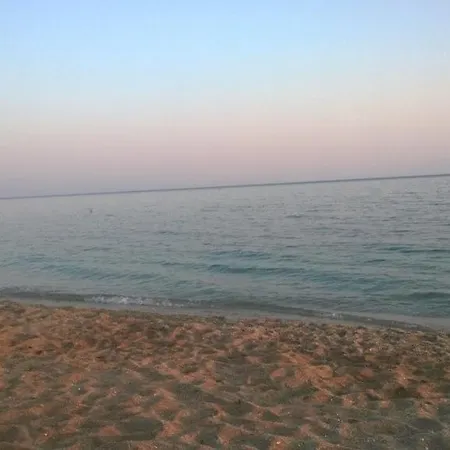 Walnuthouse Apartment Dikella